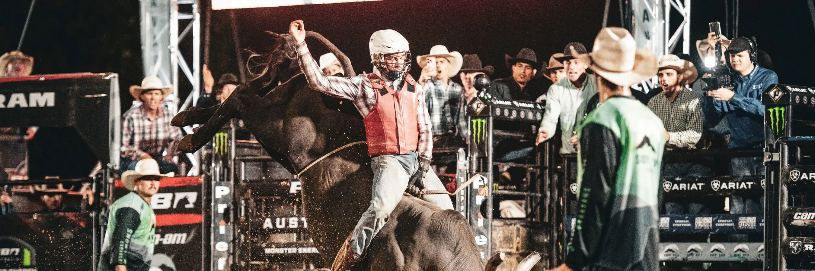 RUTHERFURD DOMINATES AT BEAUDESERT