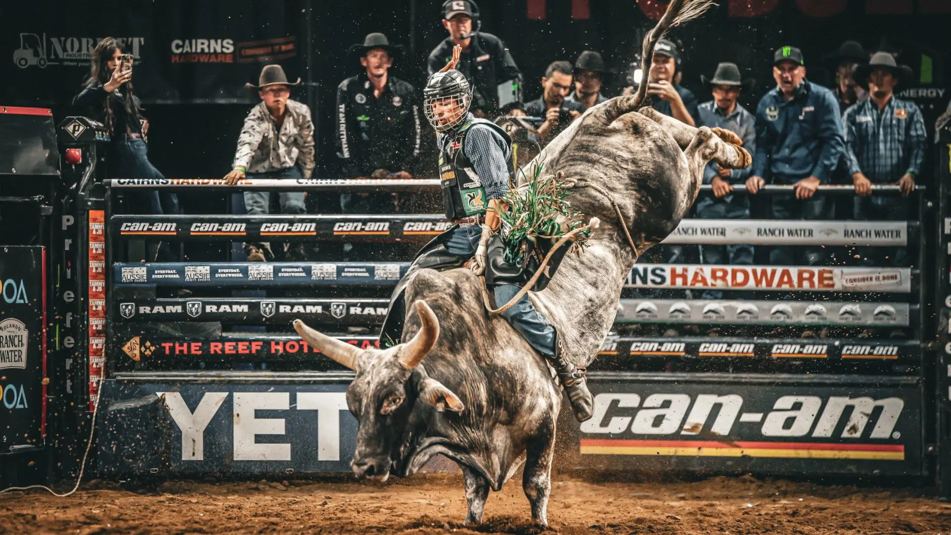 Aguiar lights up Cairns to record back-to-back PBR Australia wins